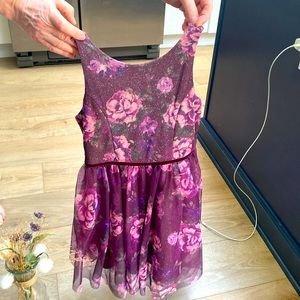 Used only once, girl dress size 7/8 M